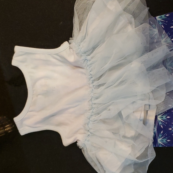 Disney Frozen 2 outfit - Picture 3 of 6